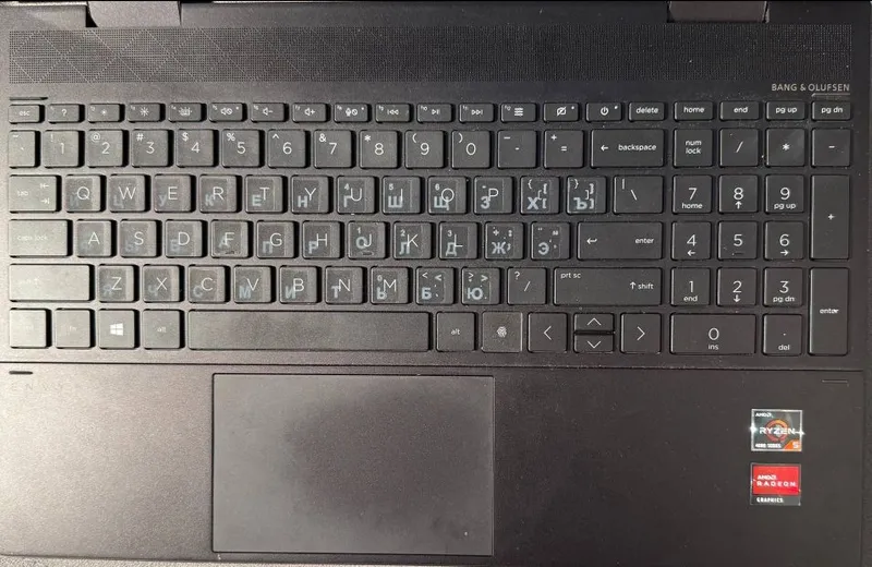 HP ENVY x360 Convertible + Sony WH-CH720N — фото 3