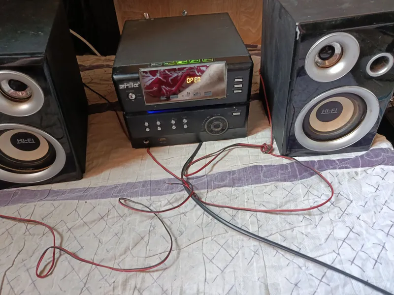 Продам магнитофон 1 Продам магнитофон 1