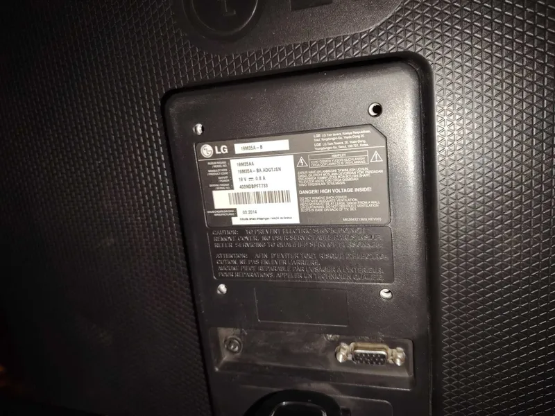 LG 19M35A-B Monitor sotiladi ! — фото 2