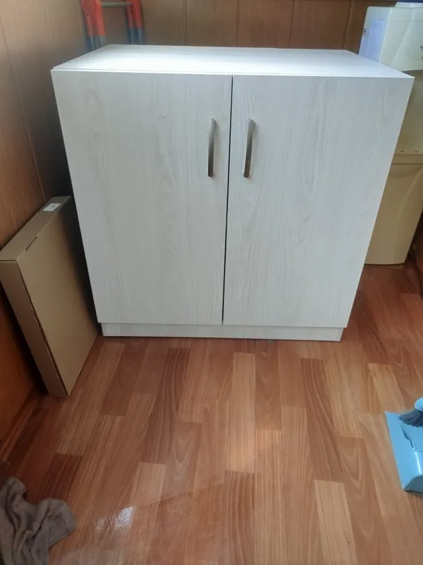 продаю шкафы, мойки, тумбы, этожерки 3