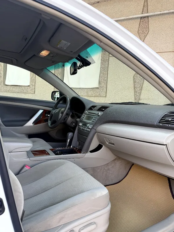 Toyota Camry отличный машина — фото 1