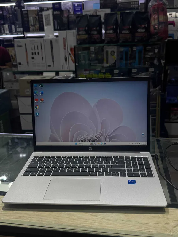 HP Laptop 250 G10