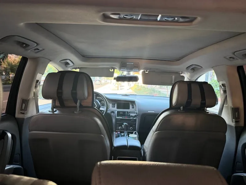 Audi Q7 (Quattro) 6 Audi Q7 (Quattro) 6