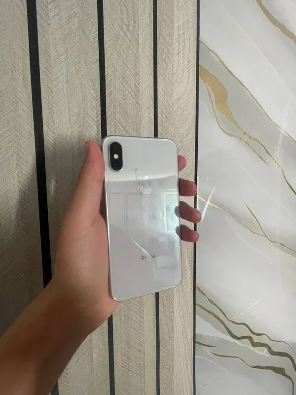 iPhone Xs 2