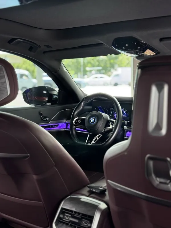 BMW i7 eDrive50 (G70) 8 BMW i7 eDrive50 (G70) 8