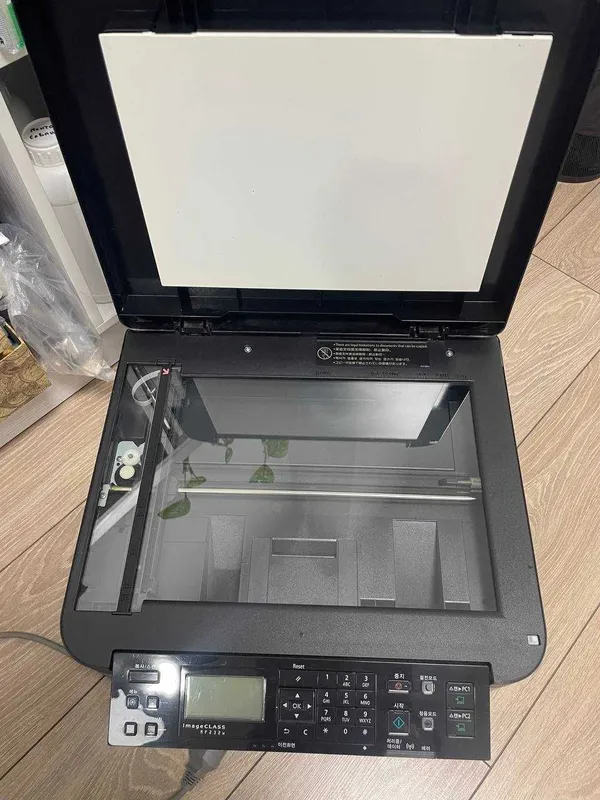 Продается принтер Canon ISensys MF230 2 Продается принтер Canon ISensys MF230 2