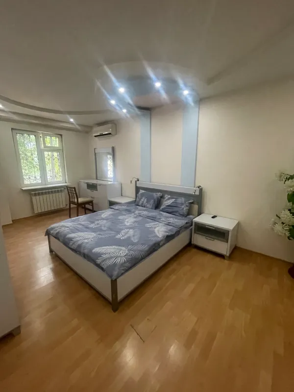 Продается квартира 2/2/4 м.Ц-2 2 цент.поликлиника — фото 1