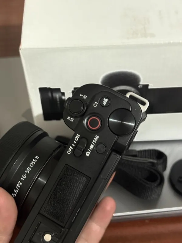 Sony A6700 4K 18-135mm видеокамера 4K 120fps 10-bit 4.4.2 5