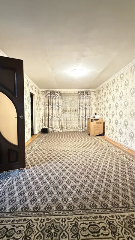 Продаётся 3 х комнатная квартира, КОСМОС