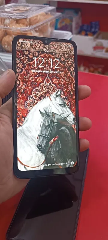 Redmi 7 srochno sotiladi