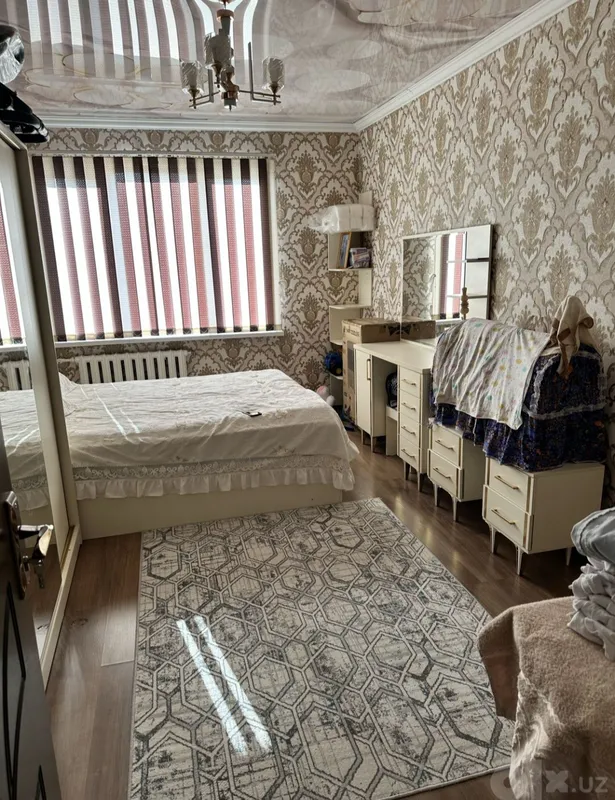 Продаю 2-комнатную квартиру, переделанную в 3 комнаты, 4/4 этаж, балкон 1,5×6. ТТЗ-2. 3