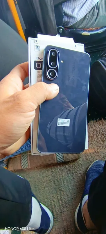 Galaxy M 56 5G sotiladi Galaxy M 56 5G sotiladi