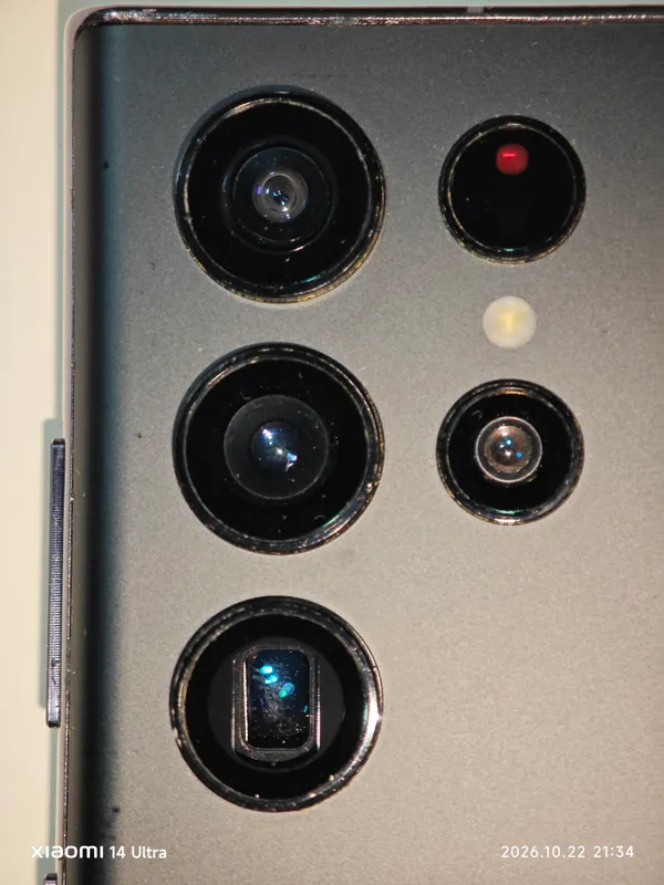 Samsung S22 Ultra sotiladi 4