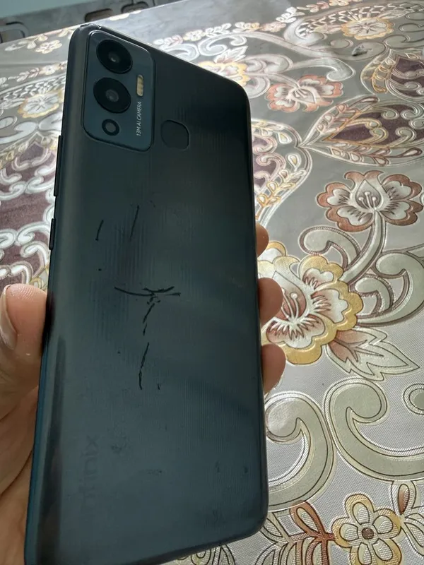 Infinix Hot 12 play 128gb 2