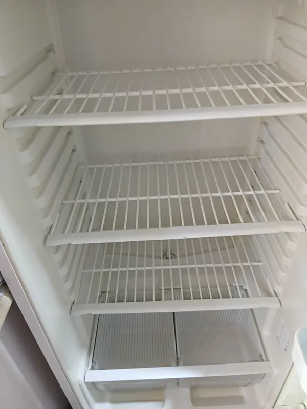 Indesit muzlatgich 4 Indesit muzlatgich 4