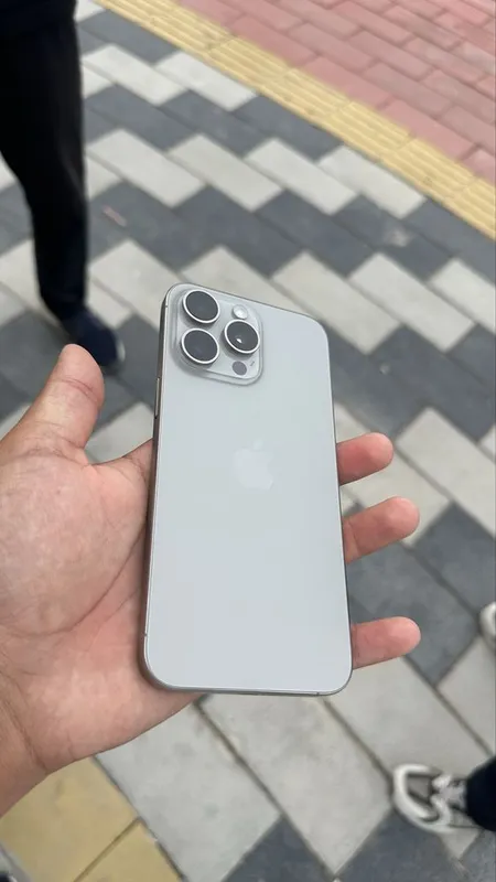 Iphone 15 Pro Max — фото 1