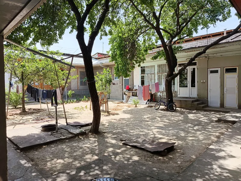 Biznes yoki katta hovli uchun ideal uy sotiladi — фото 4