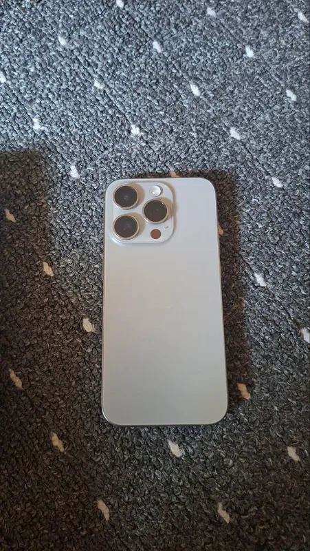 iPhone 15 pro idealni holatda sroochno sotila — фото 1