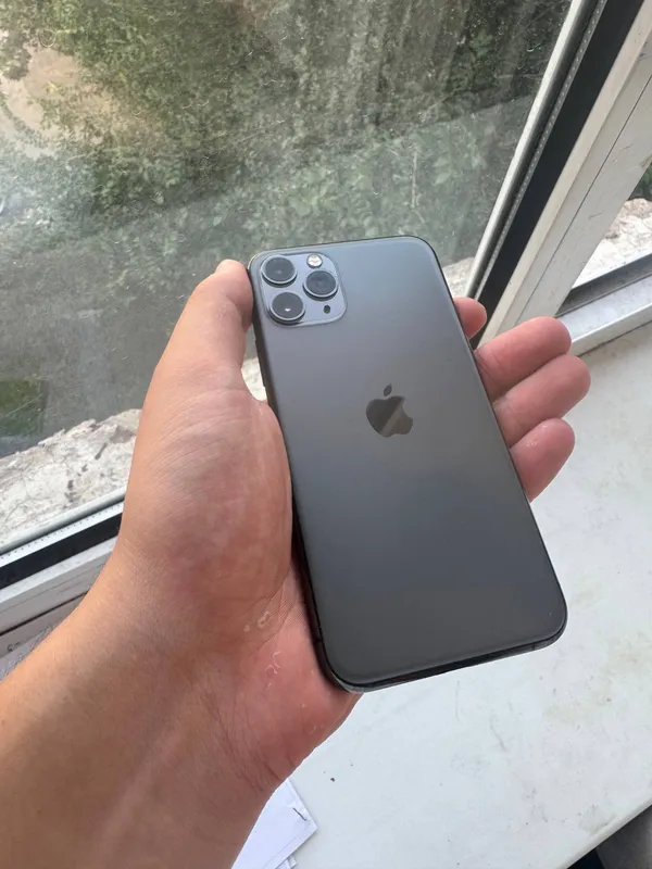 iPhone 11 Pro — фото 1