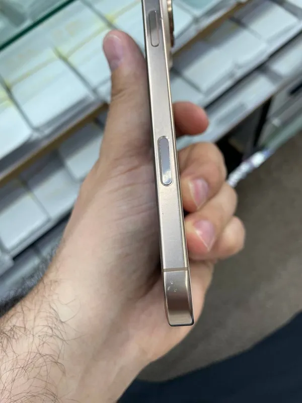 Iphone 16 Pro Max 256 GB — фото 4