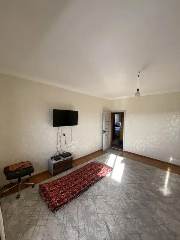 Sebzorda ajoyib narxda Honadon sotiladi 1 Sebzorda ajoyib narxda Honadon sotiladi 1