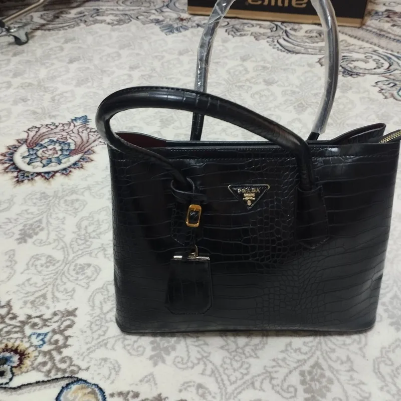Сумка "PRADA" новая — фото 3