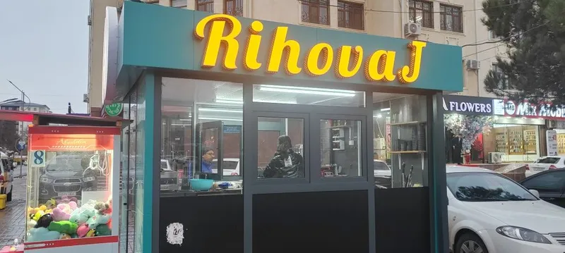 Ko'chma do'kon sotiladi ijaraga beriladi 2 Ko'chma do'kon sotiladi ijaraga beriladi 2