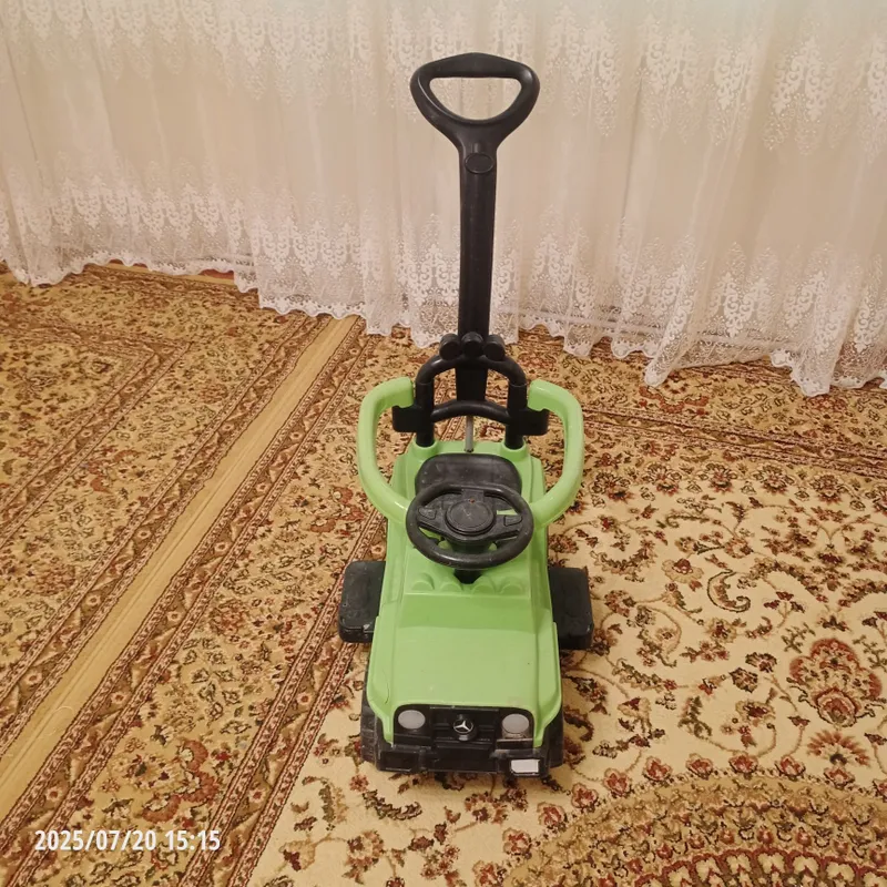 Продается трёх колёсный велосипед и машинка каталка — фото 3