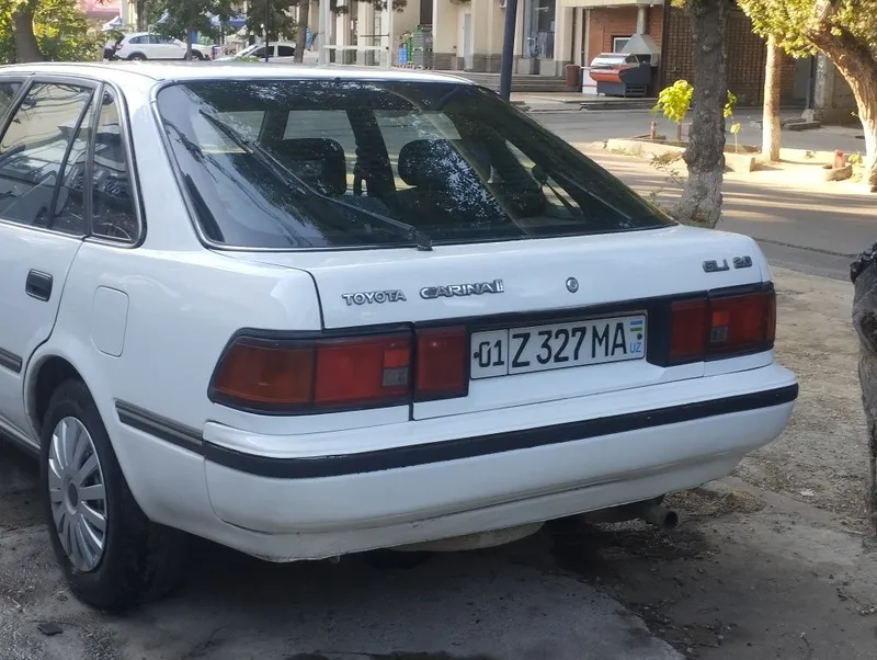 Таета Карина 92г хэтчбэк — фото 3