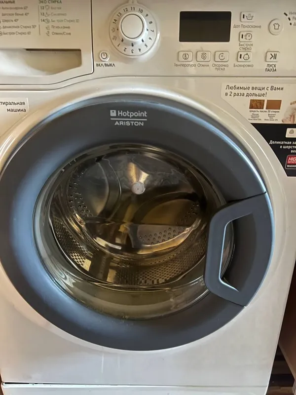 Продается стиральная машинка Ariston hotpoint 2 Продается стиральная машинка Ariston hotpoint 2