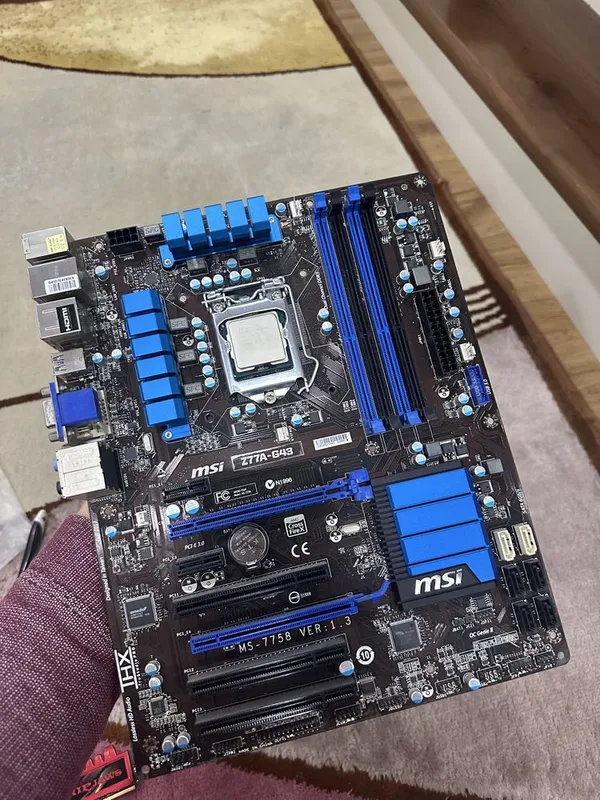 Материнская плата MSI