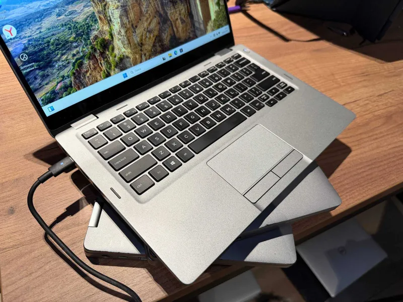 Dell Sensor Arzon Noutbuk|i5-10310U|8GB| 256 SSD 4 Dell Sensor Arzon Noutbuk|i5-10310U|8GB| 256 SSD 4