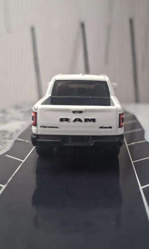 Продам модельку Matchbox Dodge Ram Rebel 2021 года 3 Продам модельку Matchbox Dodge Ram Rebel 2021 года 3