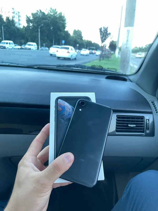 Iphone xr ideal 2