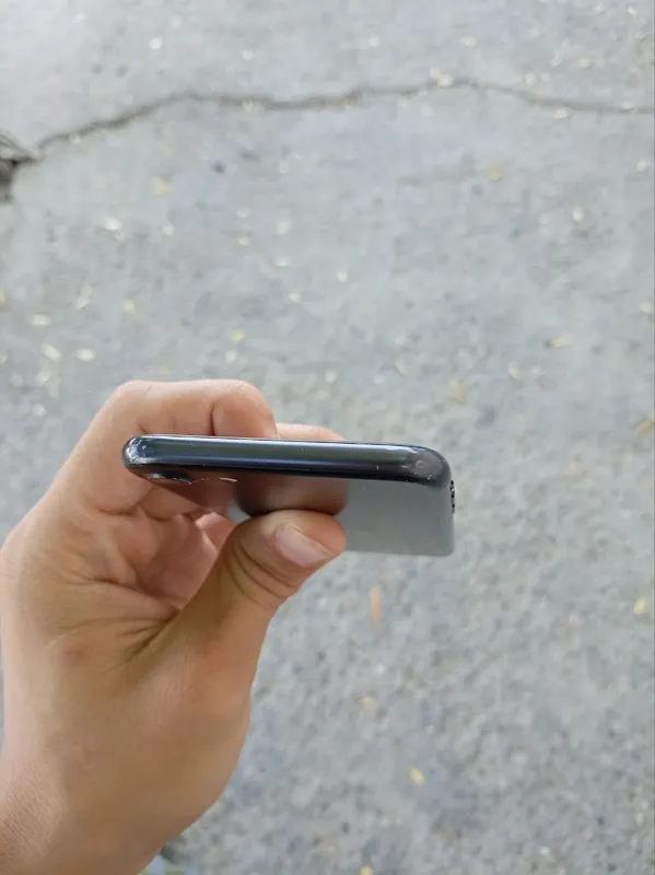 iphone 7 qora rangli 7