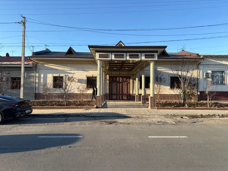 Продается дом. Первая линия