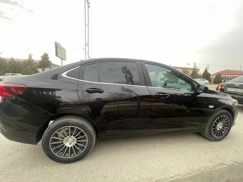 Chevrolet onix 1.2 turbo 4 Chevrolet onix 1.2 turbo 4
