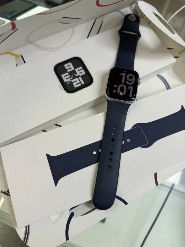 Apple Watch SE 2 40 mm 82% 1 Apple Watch SE 2 40 mm 82% 1