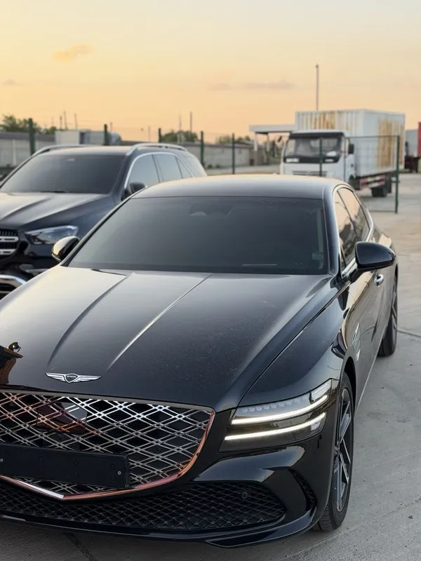 Genesis G80 AWD 2.5 3 Genesis G80 AWD 2.5 3