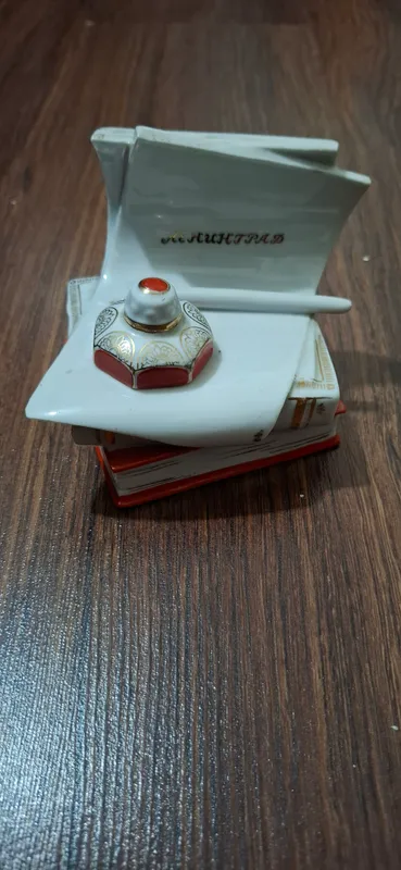 статуетка чернилница 1