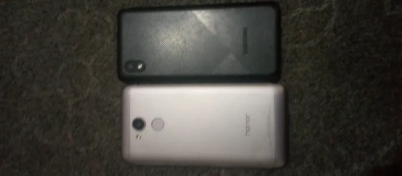 Samsung a01  -   honor 6a