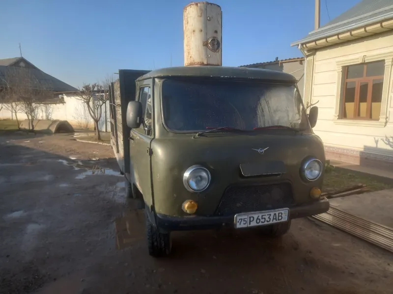 Bortavoy uaz sotiladi