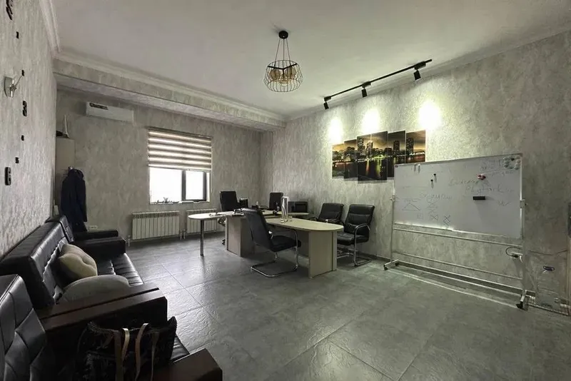 Аренда офис Ор-р: рынок Паркент 120м2 4