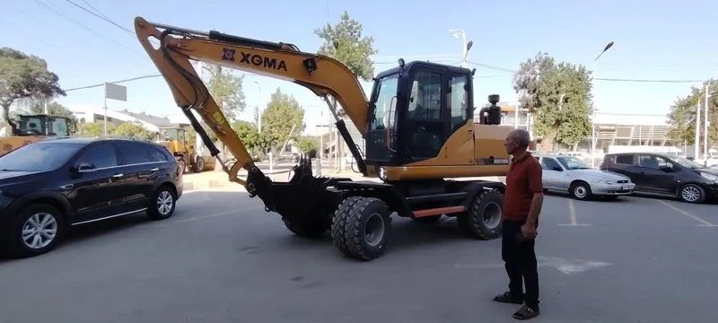 Колёсный экскаватор XGMA 8075w 2
