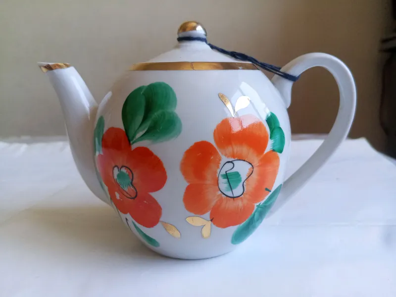 Советский чайник Сотилади