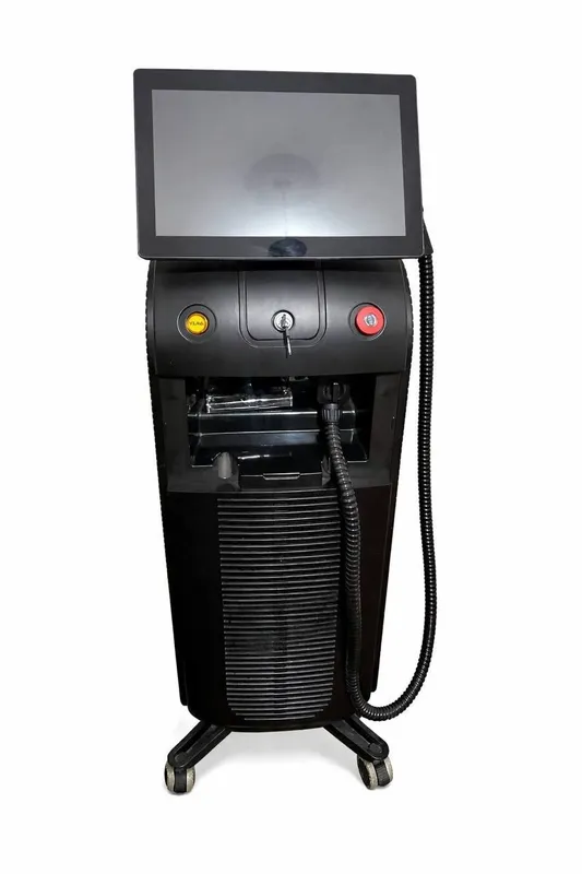 Срочно продам Soprano Titanium 1200w(K) – флагман.