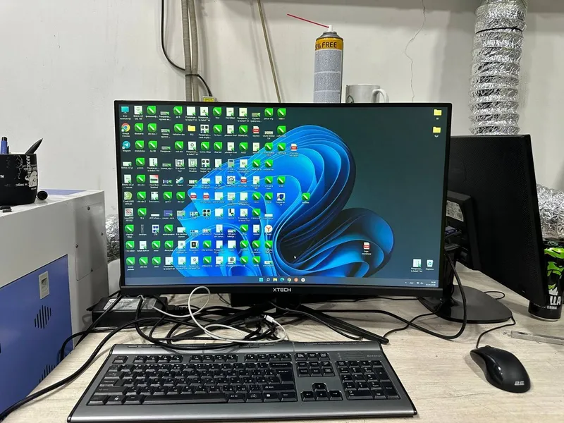 Xtech 27* 165 hz