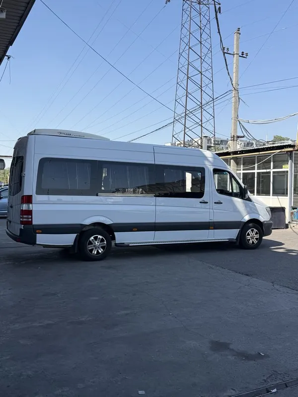 Сотилади микроавтобус Mercedes Benz Sprinter 1 Сотилади микроавтобус Mercedes Benz Sprinter 1