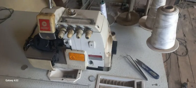 Averlok va bayka tikuv mashinasi 3 Averlok va bayka tikuv mashinasi 3