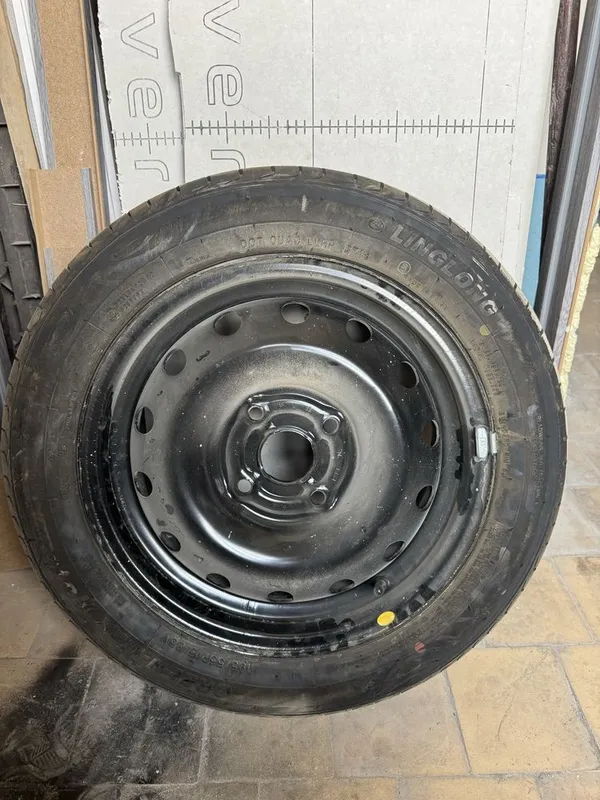 Balon sotiladi 195/55 R15 (jenra zapaskasi) Balon sotiladi 195/55 R15 (jenra zapaskasi)